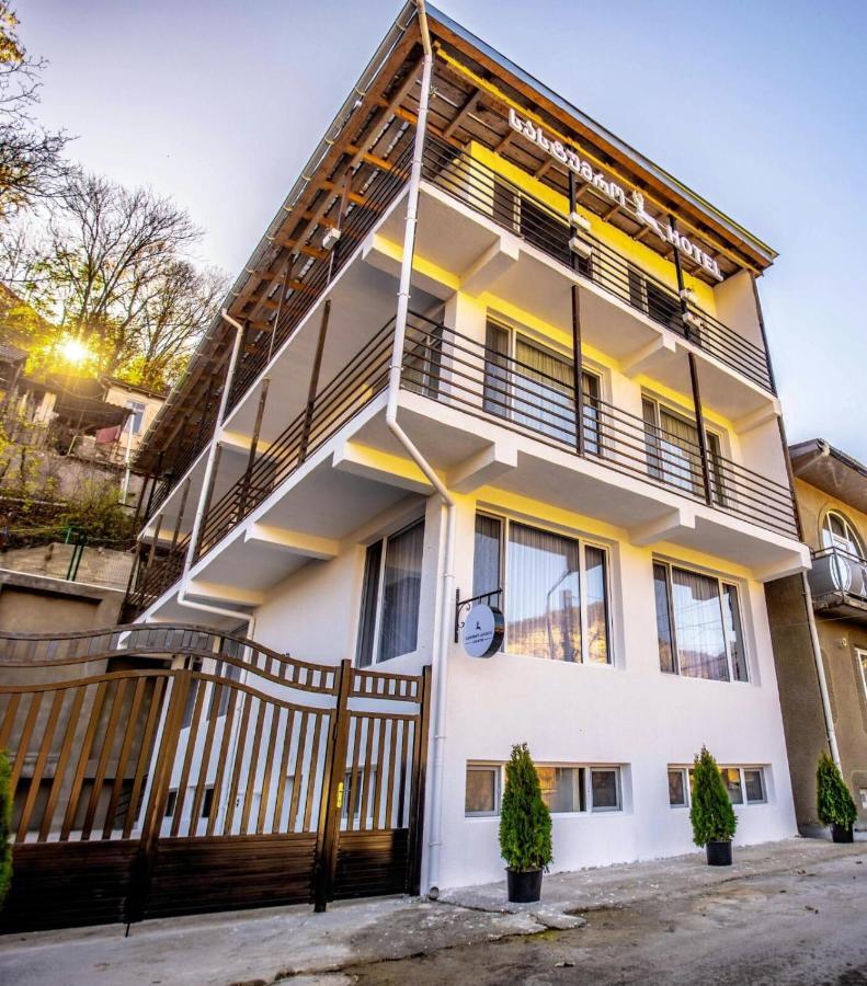 Hotel Caucasus 博尔若米 外观 照片